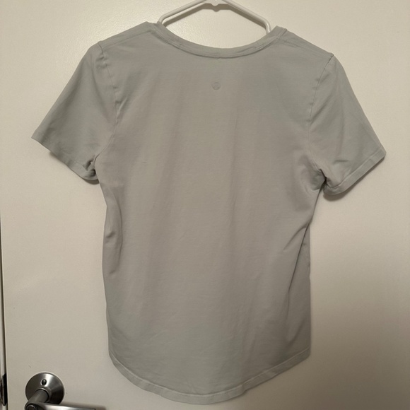 Lululemon Love Tee Short Sleeve V-Neck T-Shirt in Ocean Air - Picture 5 of 6